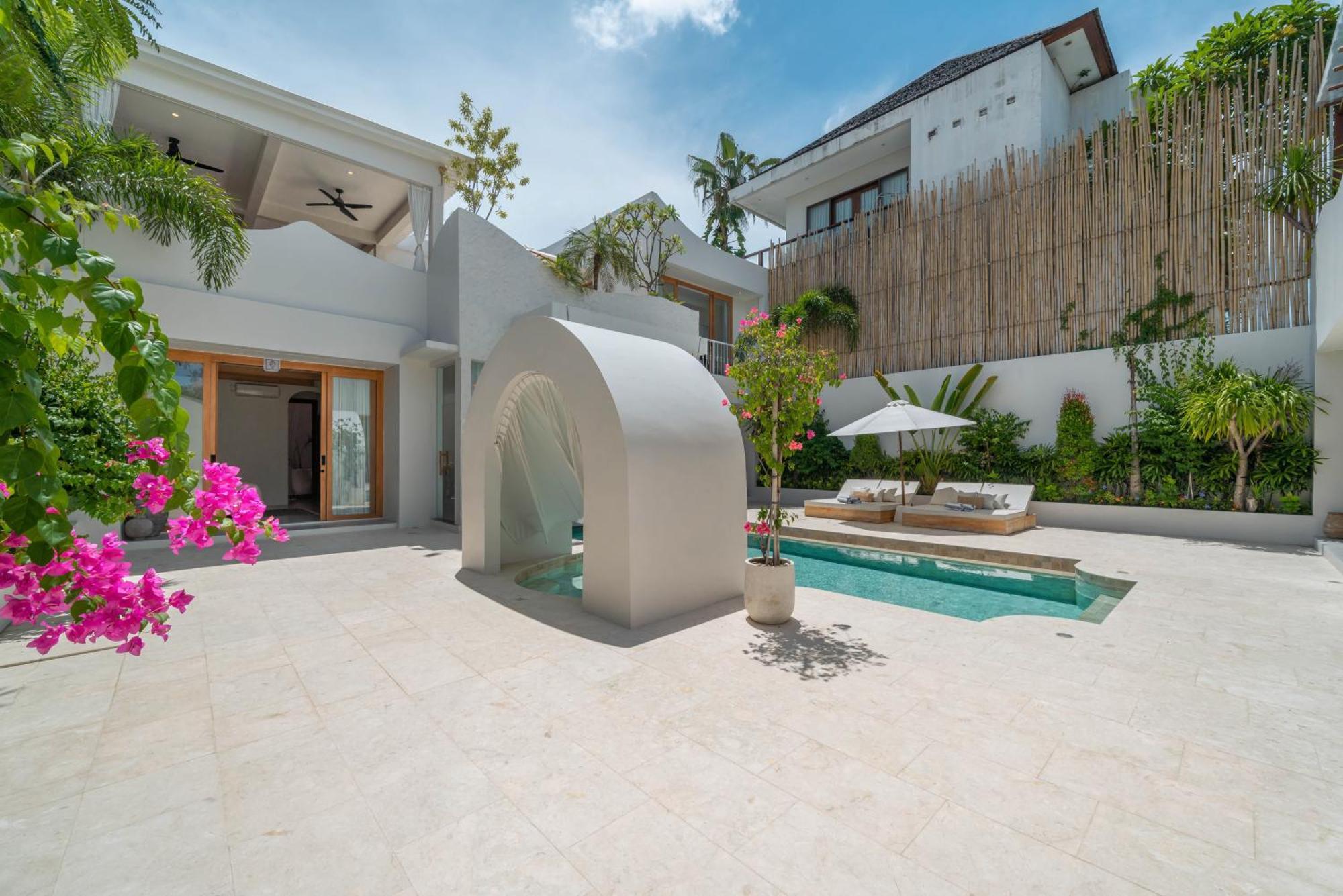 Villa Milana: 5Br Mediterrenean Villa In Canggu Ngoại thất bức ảnh
